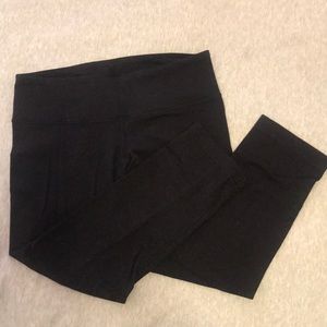 Lululemon wonder under cropped leggings